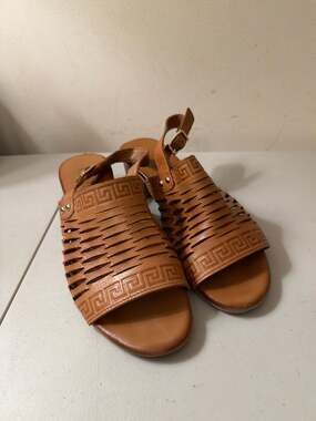 Size 7.5 Biza Olivia Tan Leather Woven Slingback Heeled Sandals